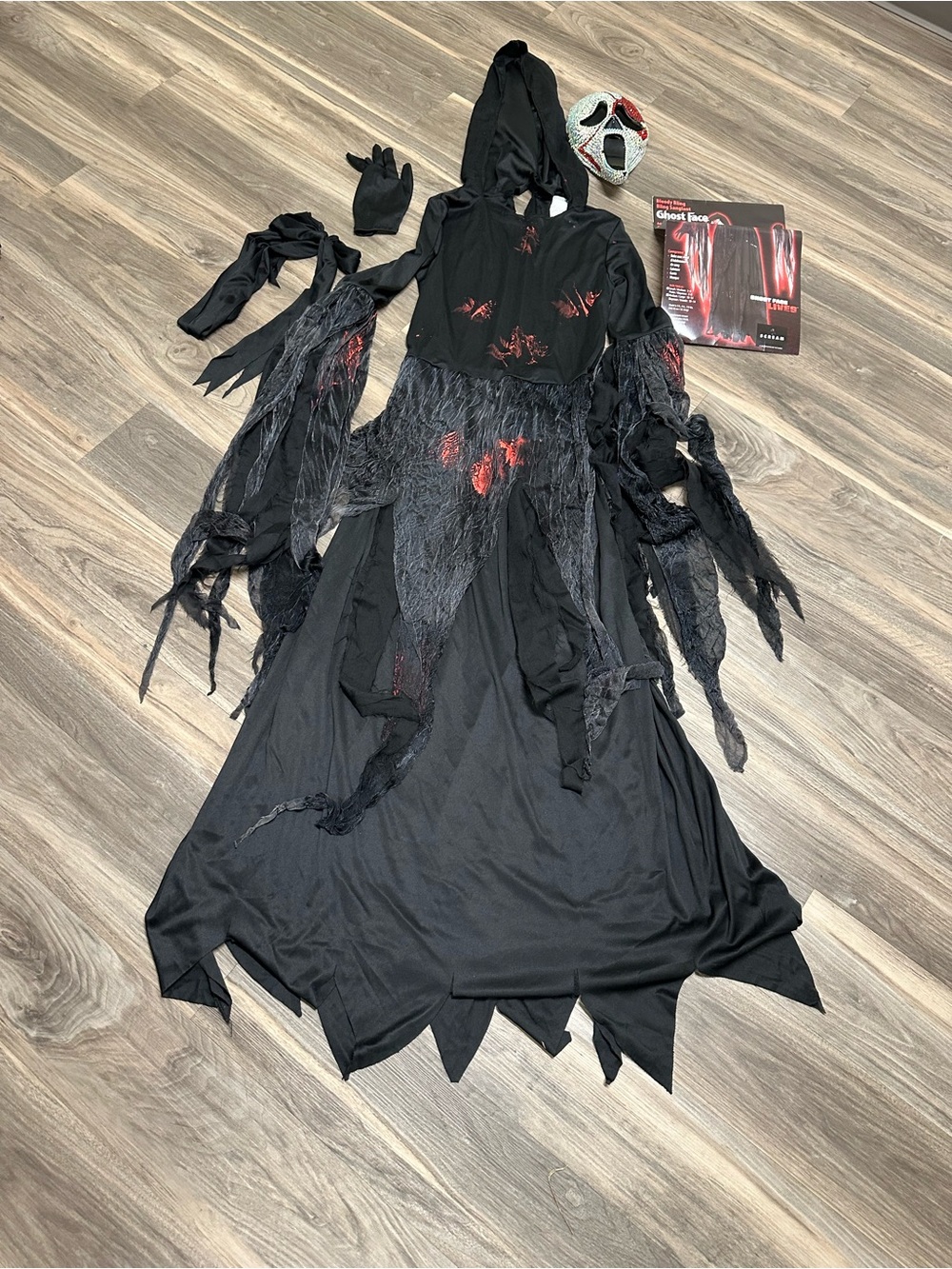 Fun World Scream Bloody Bling Ghost Face Adult Costume